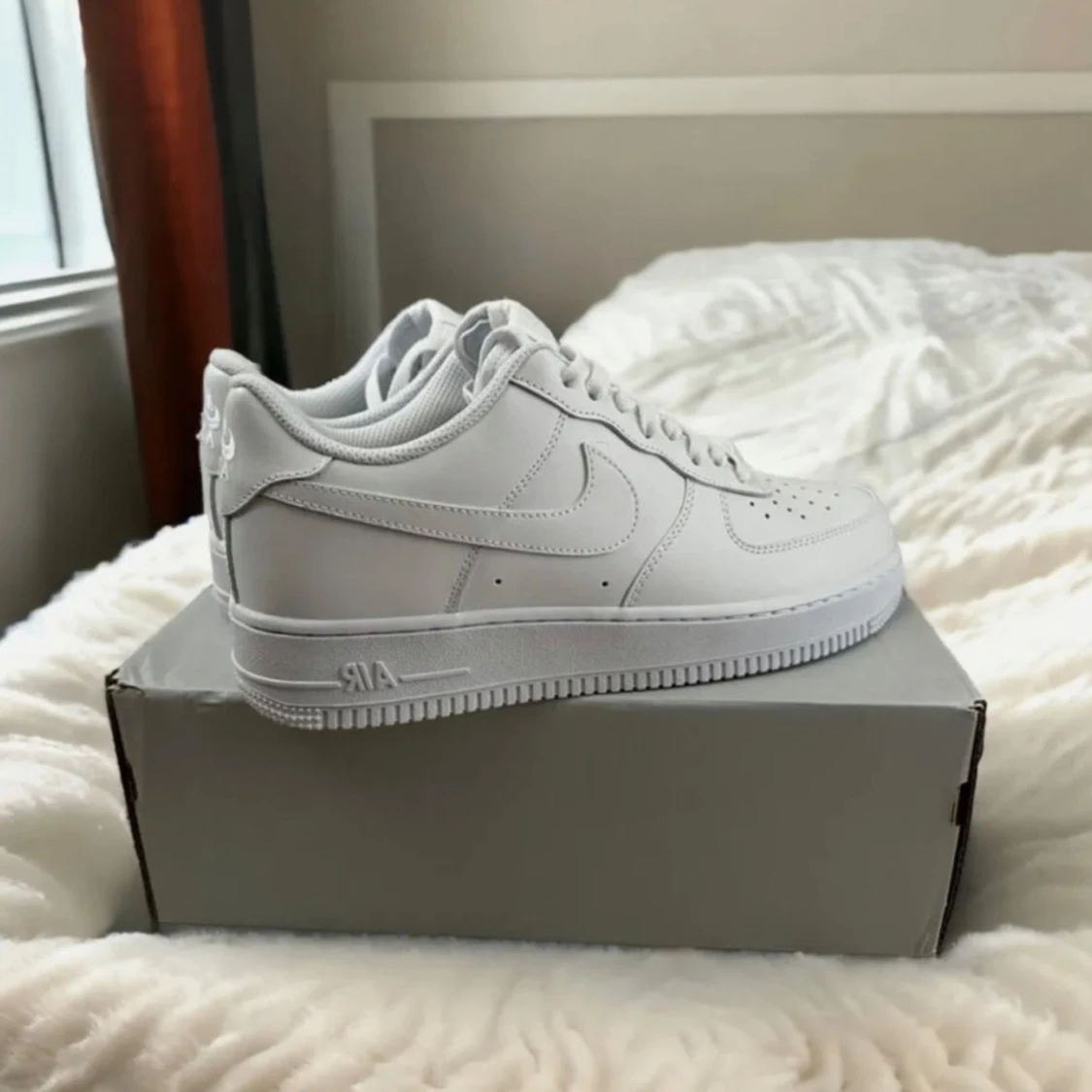 Vita Nike Air Force sneakers 800Kr - 2