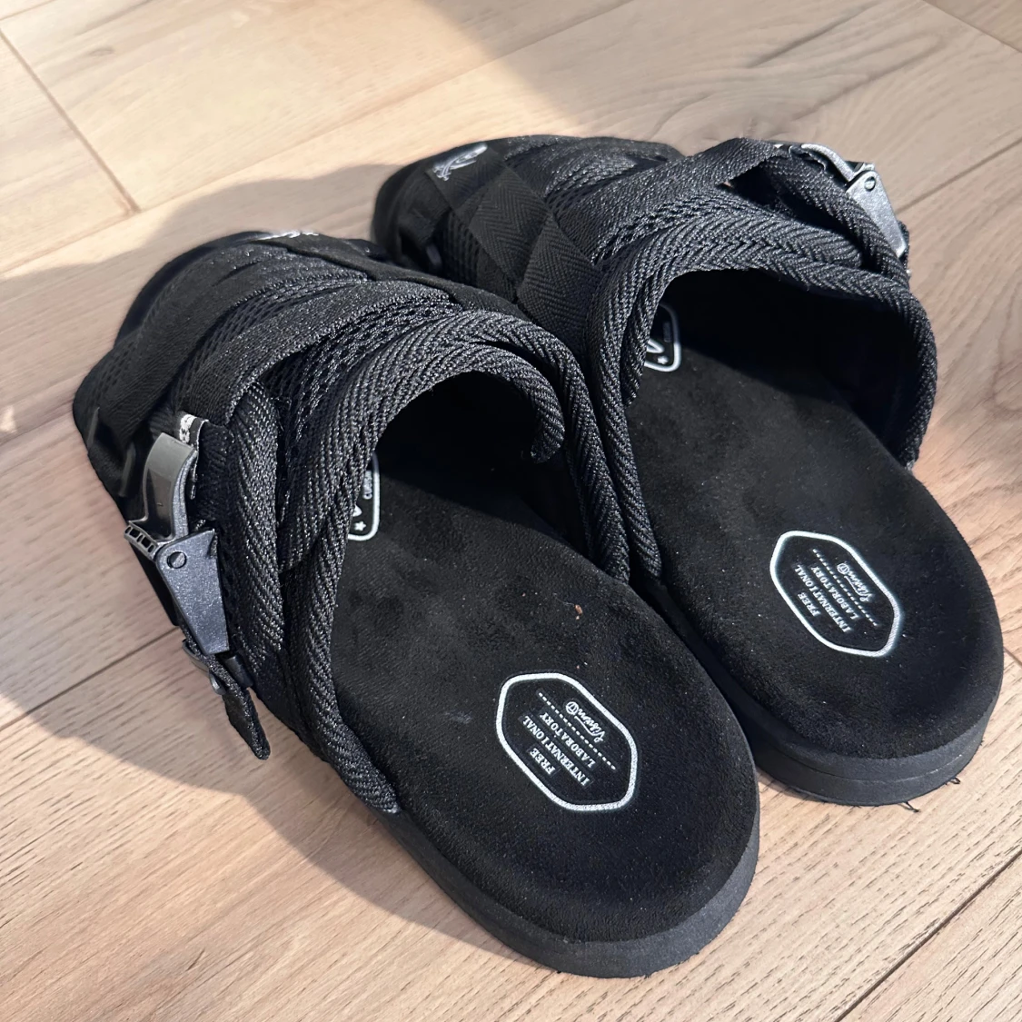 2008 Visvim x Mastermind Slides - 2