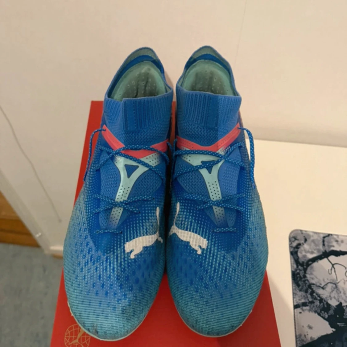 Blåa Puma fotbollsskor med snörning - 2