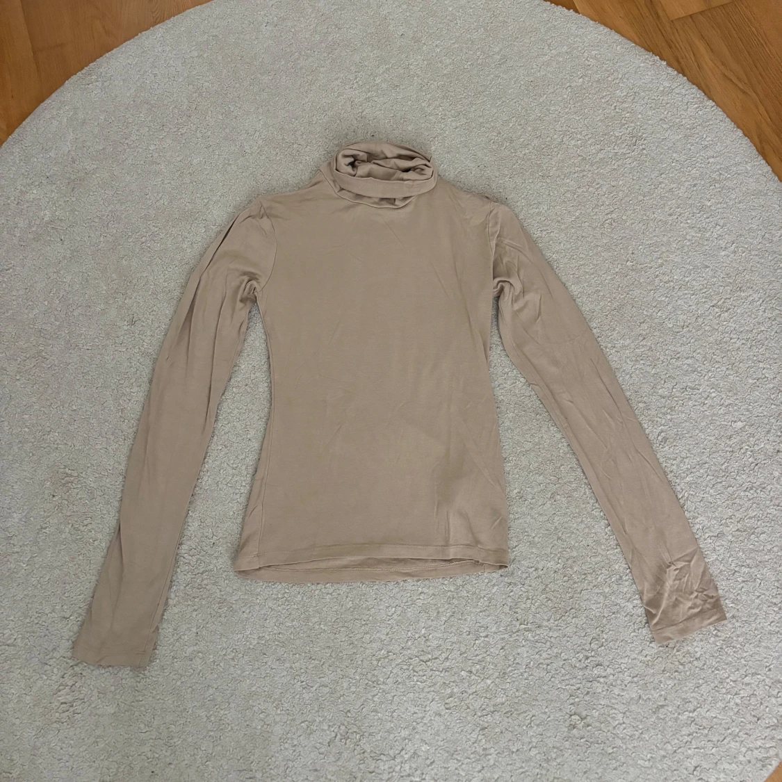 Beige polotopp - 1