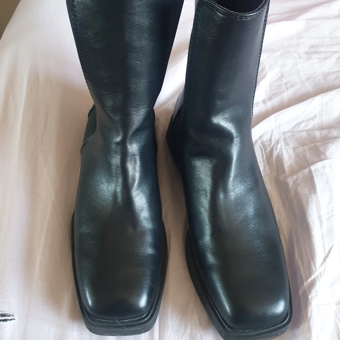 Svarta chelsea boots i skinn - 1