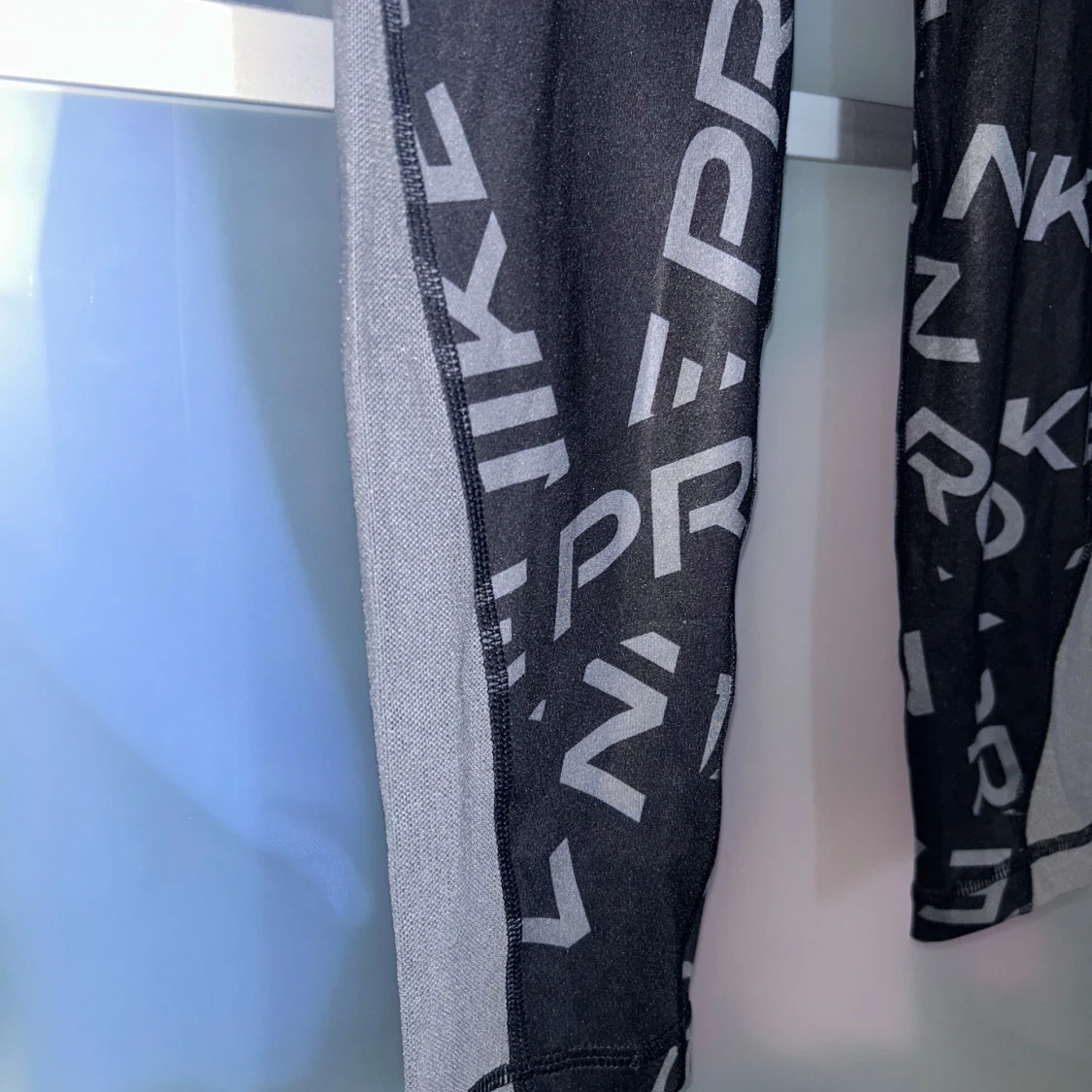 Svarta leggings från Nike Pro - 3