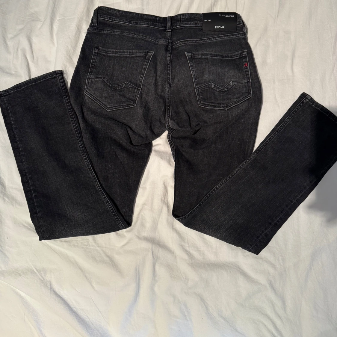 Svarta jeansbyxor - 1