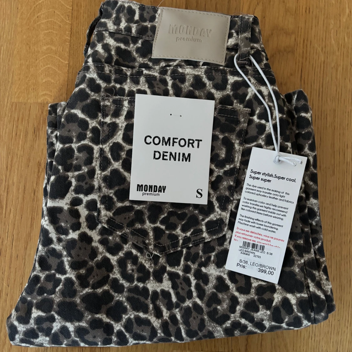 Leopardmönstrade jeansbyxor från Monday Premium - 1