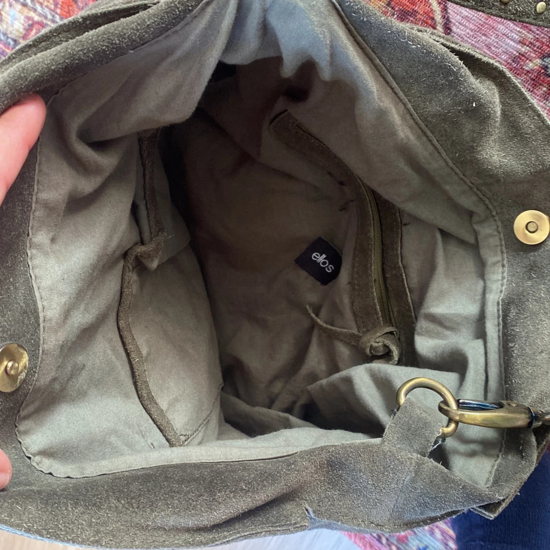 Axelremsväska med nitar - 91