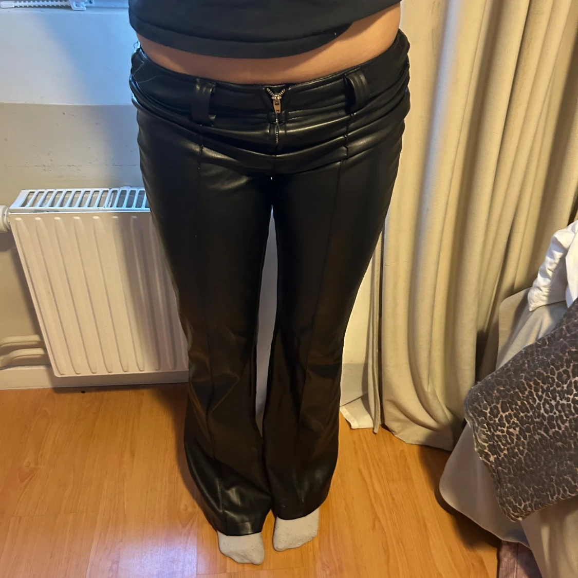 Svarta skinnbyxor - 3