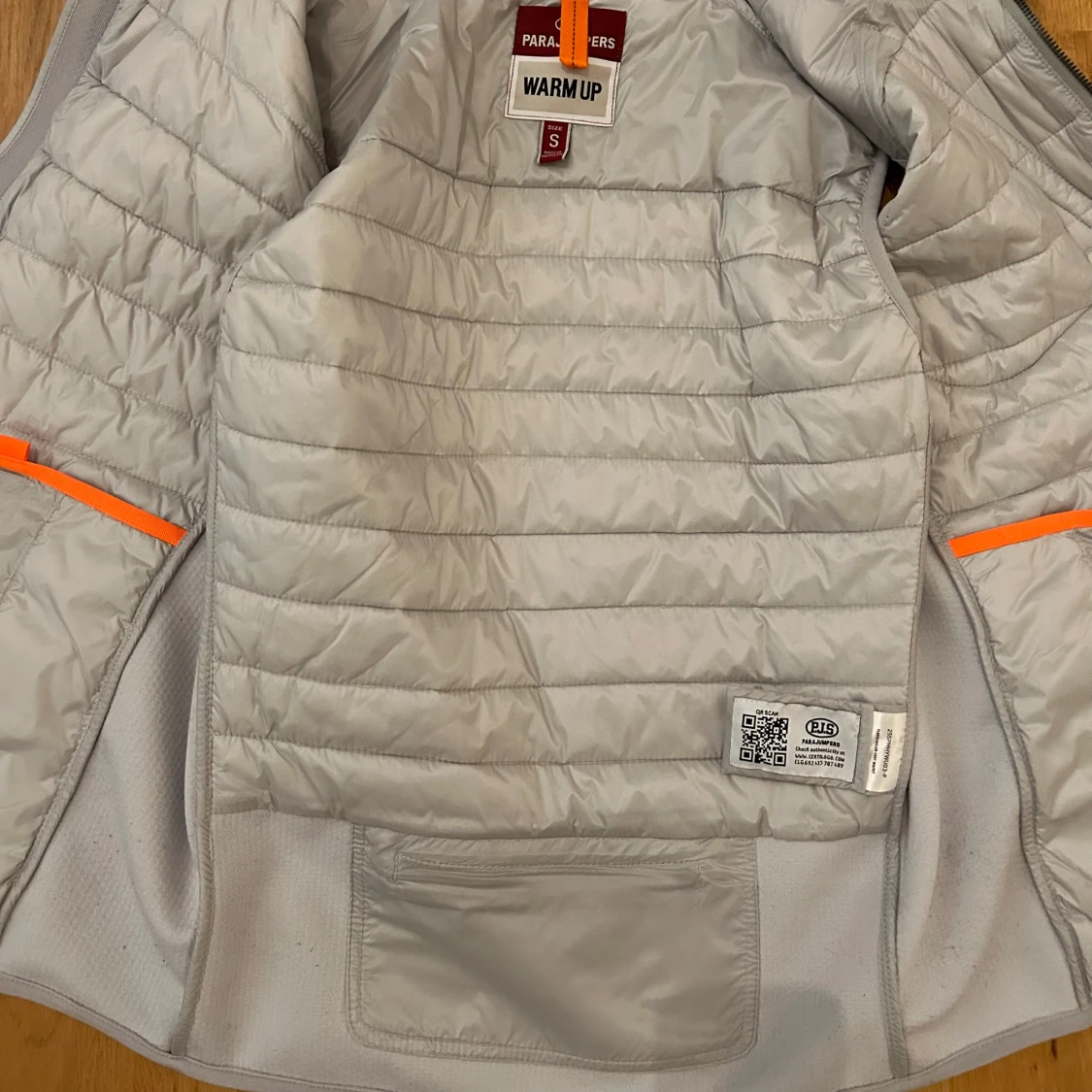 Grå quiltad väst från Parajumpers - 3