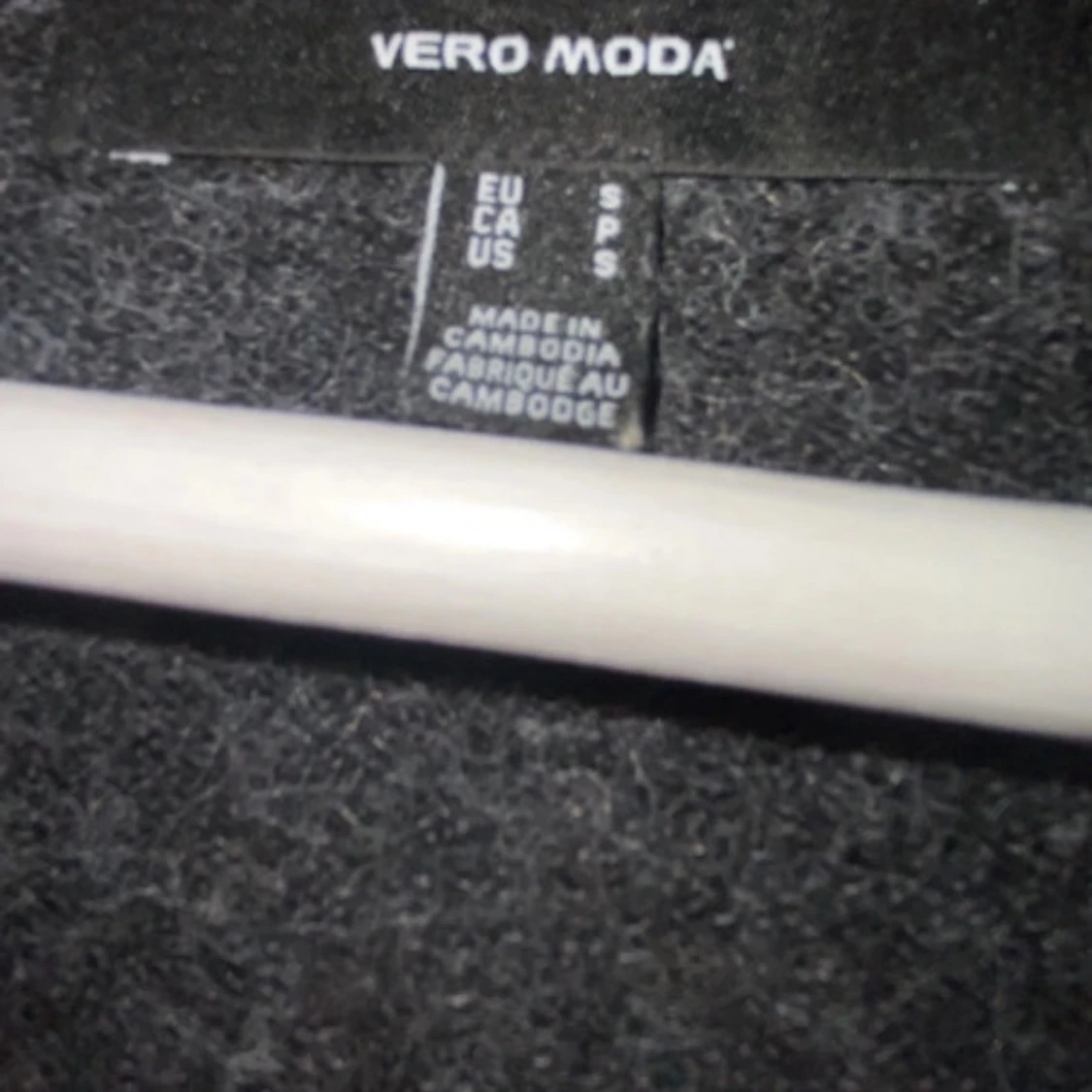 Mörkgrå tröja från Vero Moda - 2