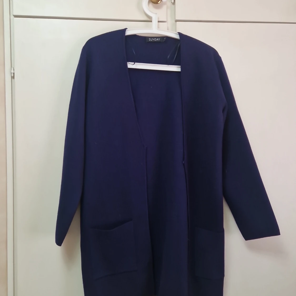 Mörkblå cardigan jacka från Sunday