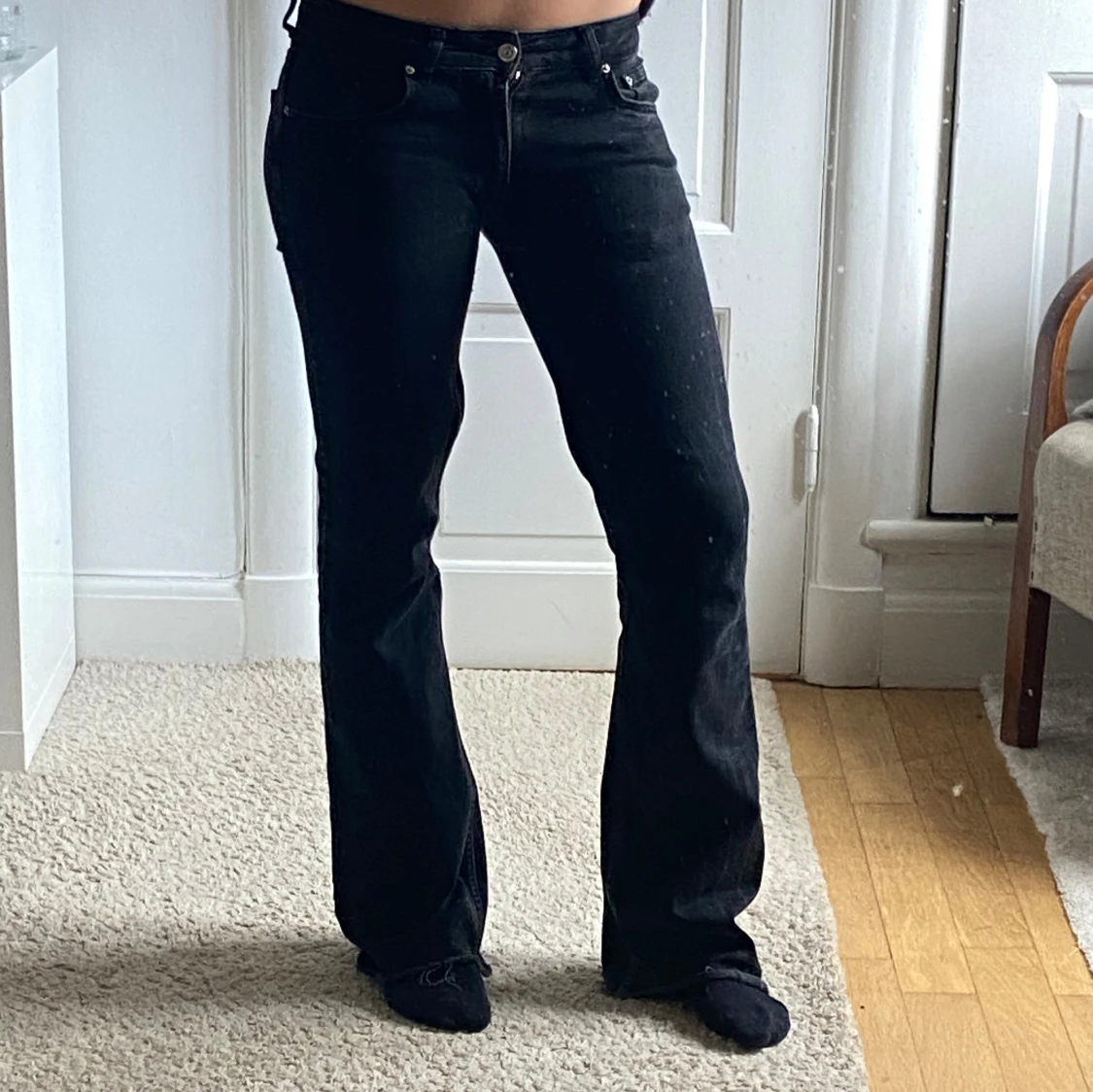 Svarta lågmidjade bootcut jeans