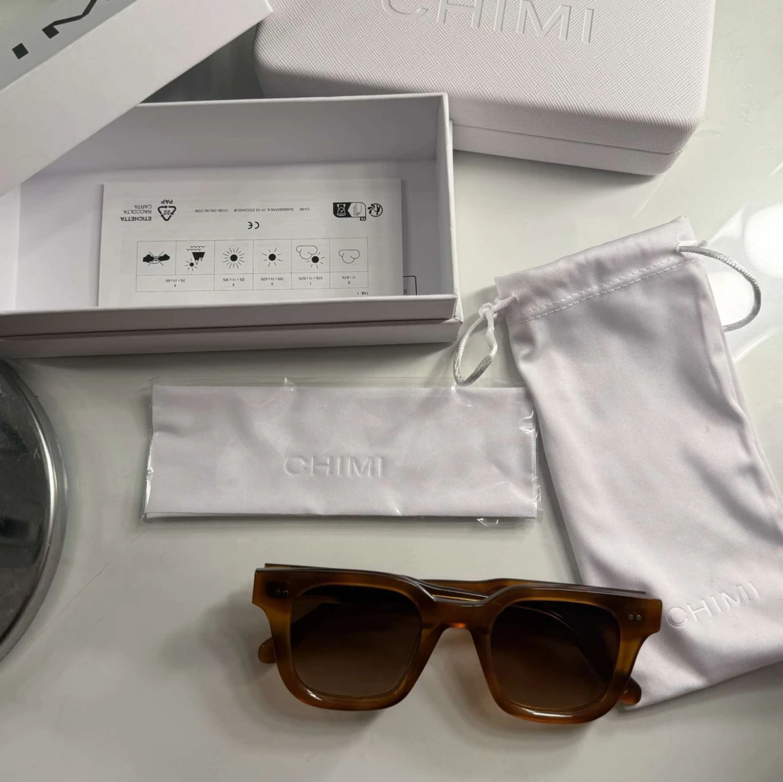 Chimi 04 i färgen havana - 3