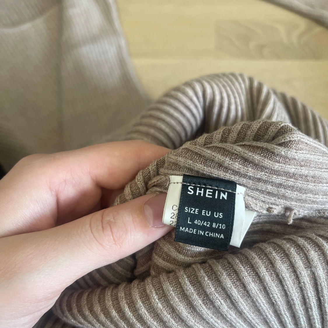 Beige ribbad långklänning från SHEIN - 3