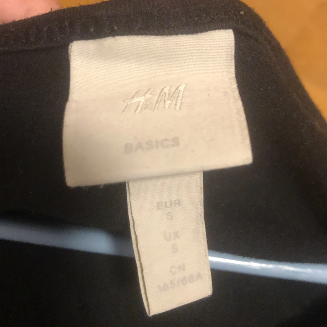 Svart linnetopp från H&M Basics - 2