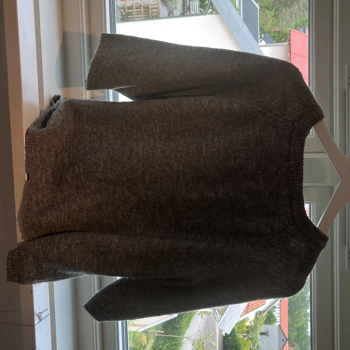 Grå stickad t-shert från 157, XS - 4