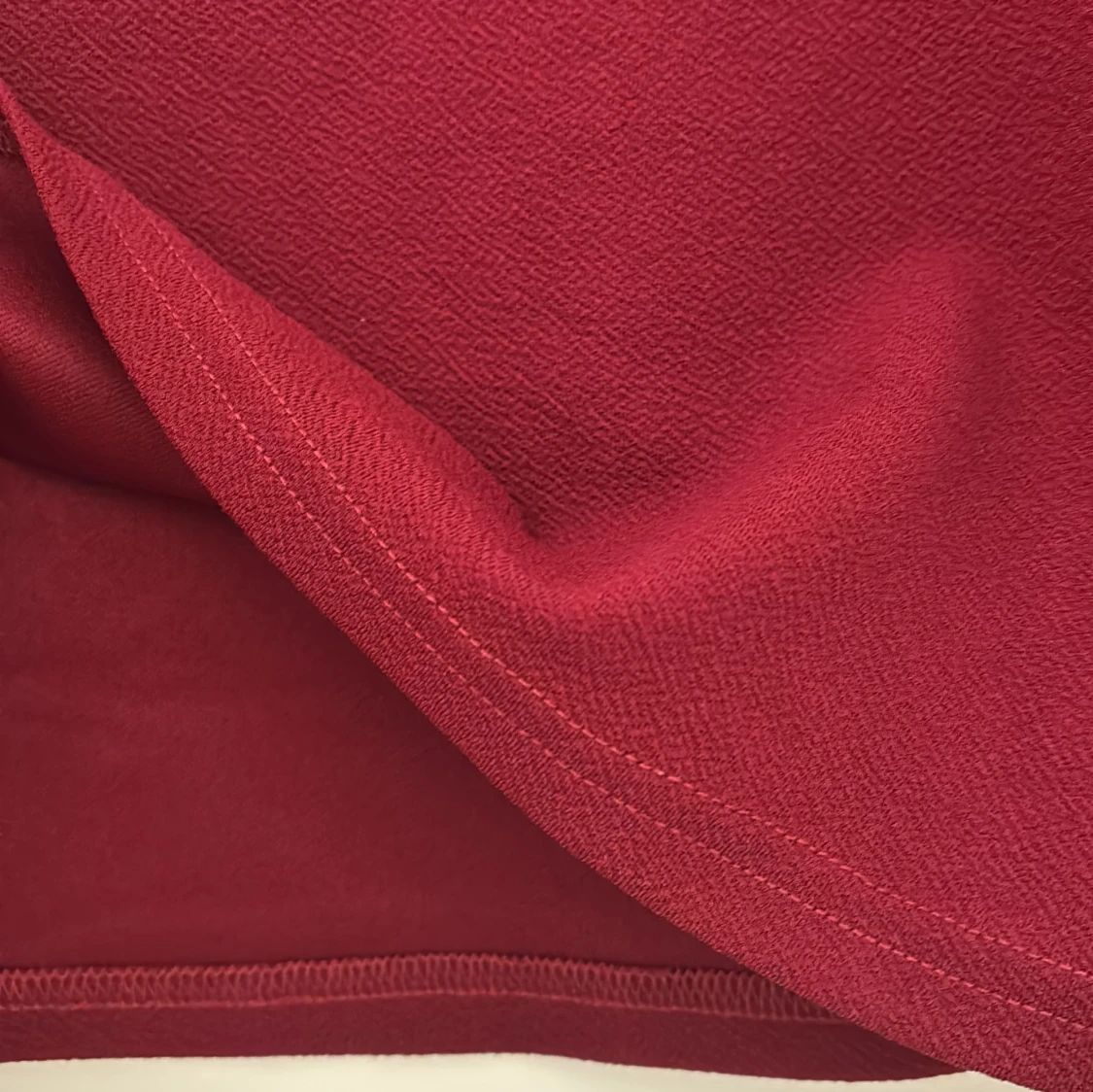 Vinröd långärmad topp med puffärm - 1