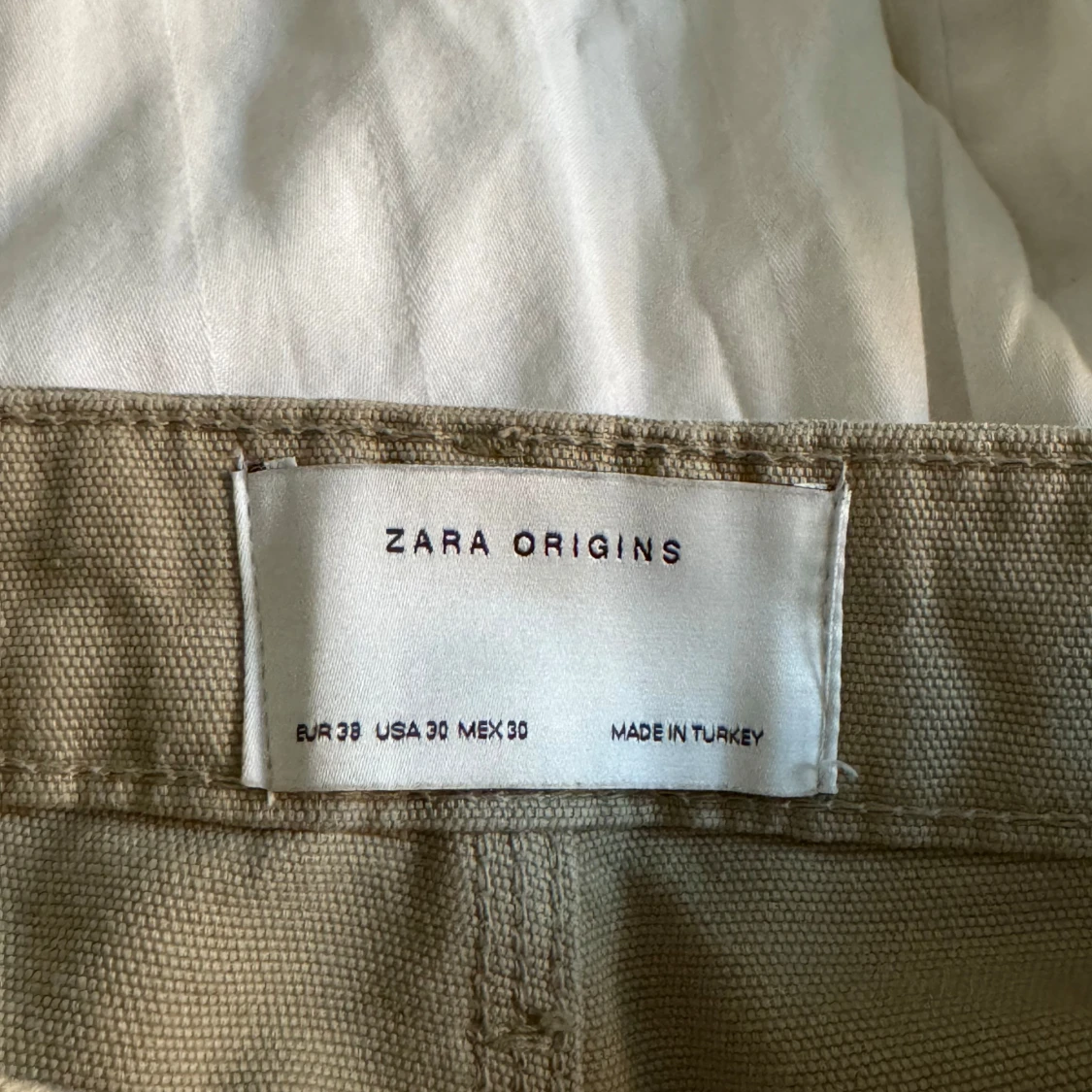 Gröna cargobyxor från Zara  - 3