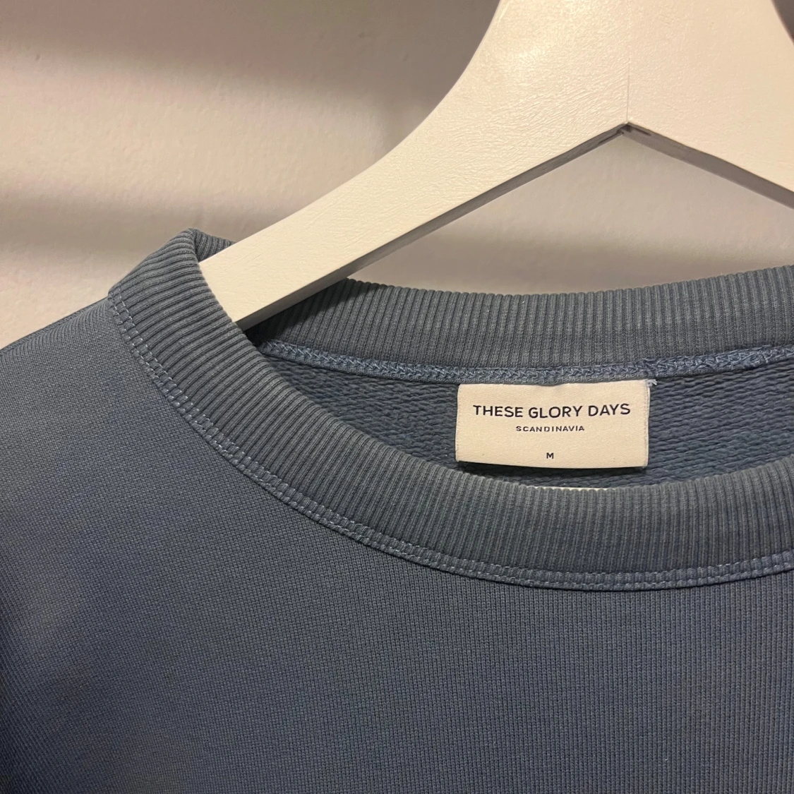 Två sweatshirts från These Glory Days - 2