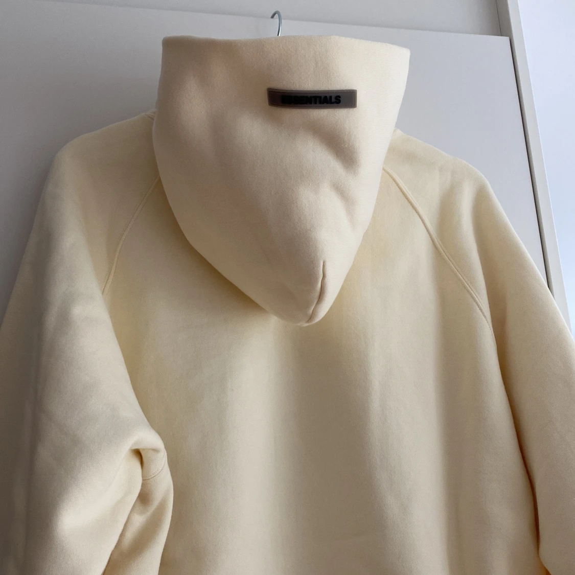 Essentials hoodie i beige från Fear of God - 3