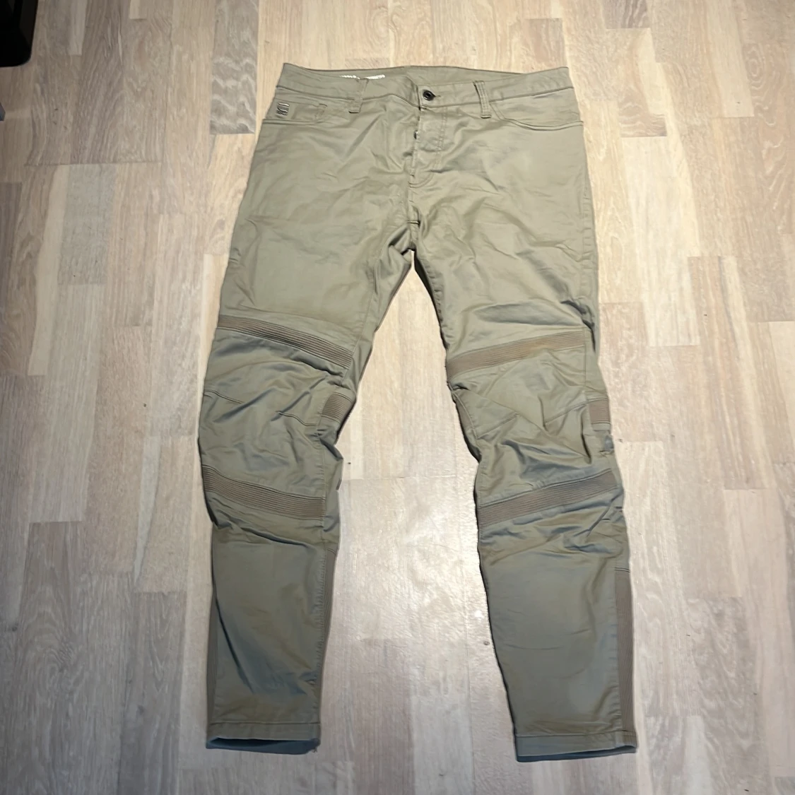 Beige byxor från G-Star RAW Motac Deconstructed