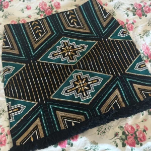 Minikjol - Superfin beaded kjol från hm, storlek xs och bra skick! 