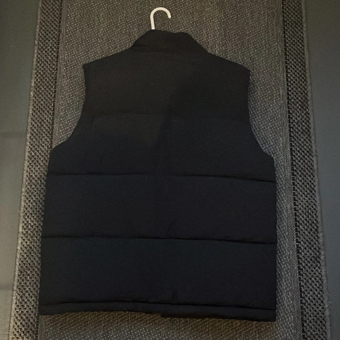 Svart dunväst från Saligia - 1