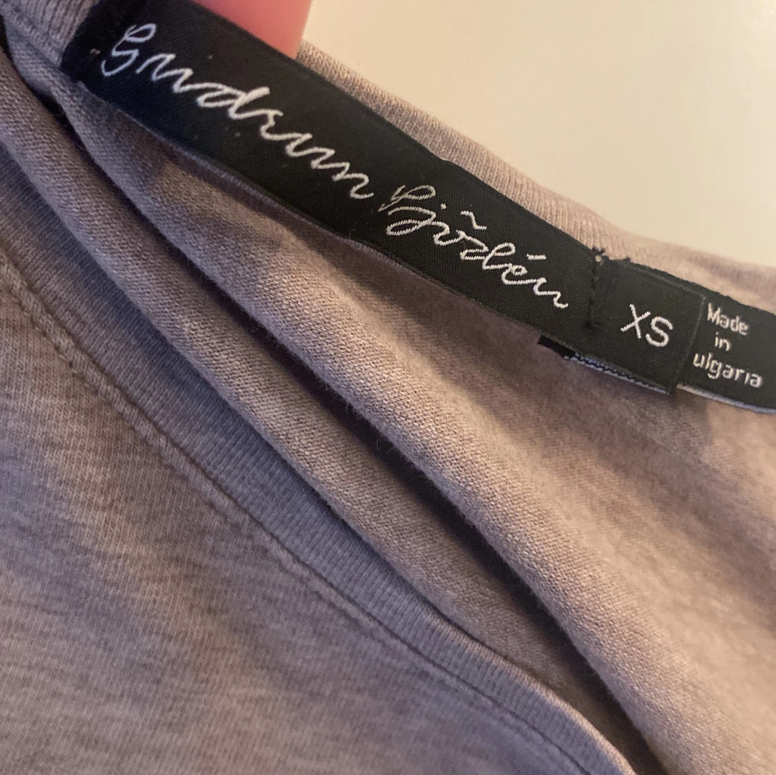 Beige croppad t-shirt - 3