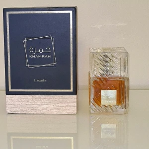 Lattafa Khamrah edp - Finns i 2ml, 5ml & 10ml. 🚭 100% Rökfritt och djurfritt hem. Fler dofter finns på min sida 😊
