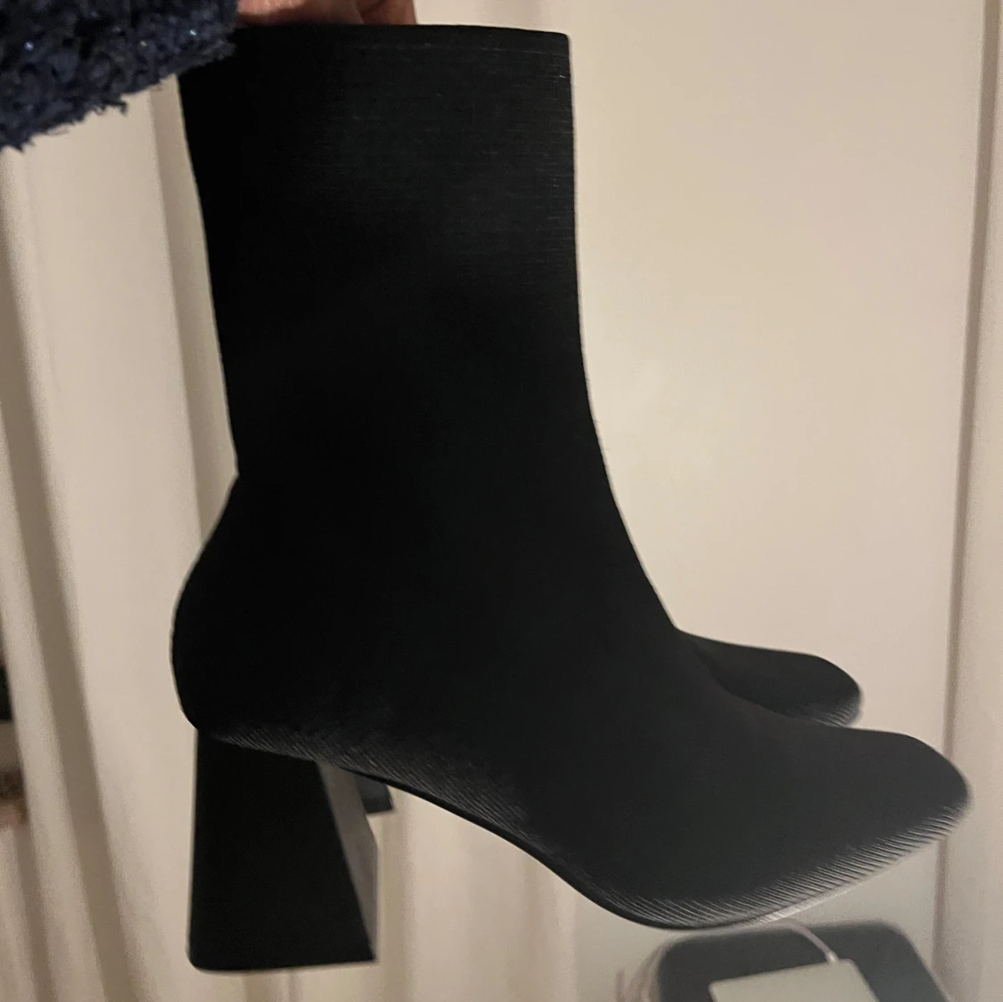 Svarta stretchiga boots med klack - 2