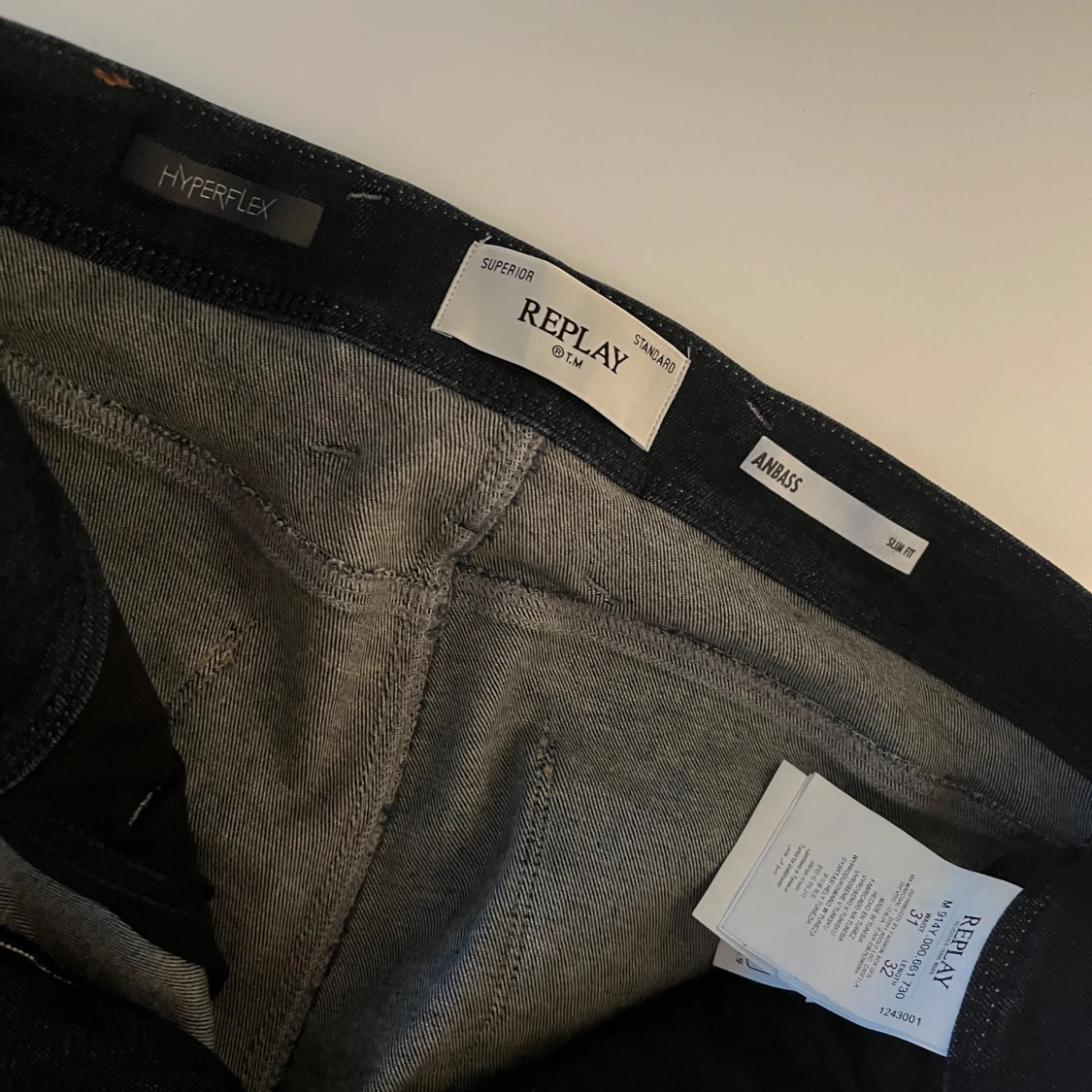 Svarta Replay Hyperflex jeans - 2