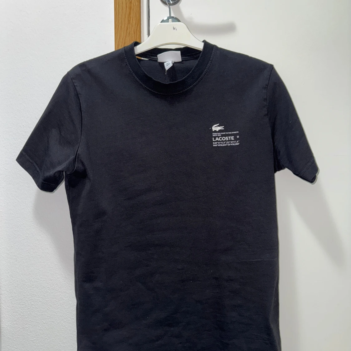Svart t-shirt från Lacoste - 3
