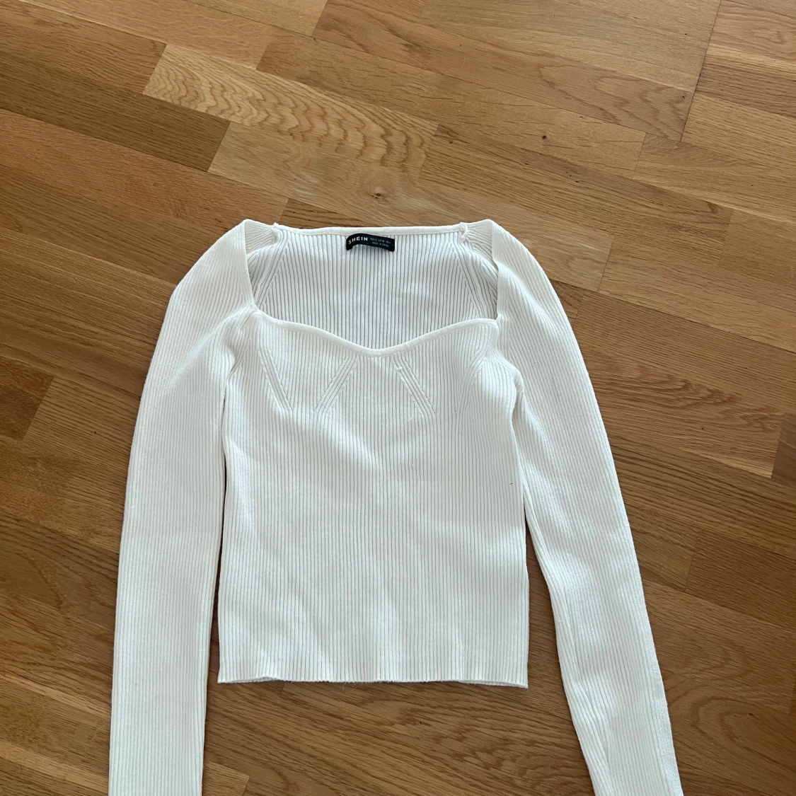 Vit ribbad topp från SHEIN - 2