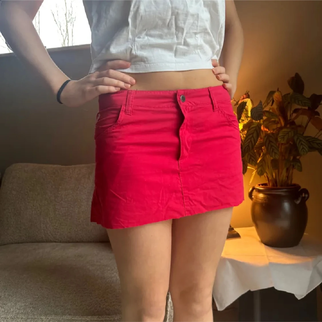 Lågmidjad jeanskjol