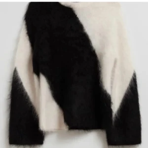 Other stories stickad tröja - Superfin och mjuk stickad tröja ifrån other stories💕storlek xs