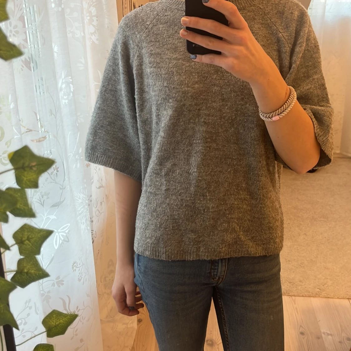 Grå stickad tröja från 157