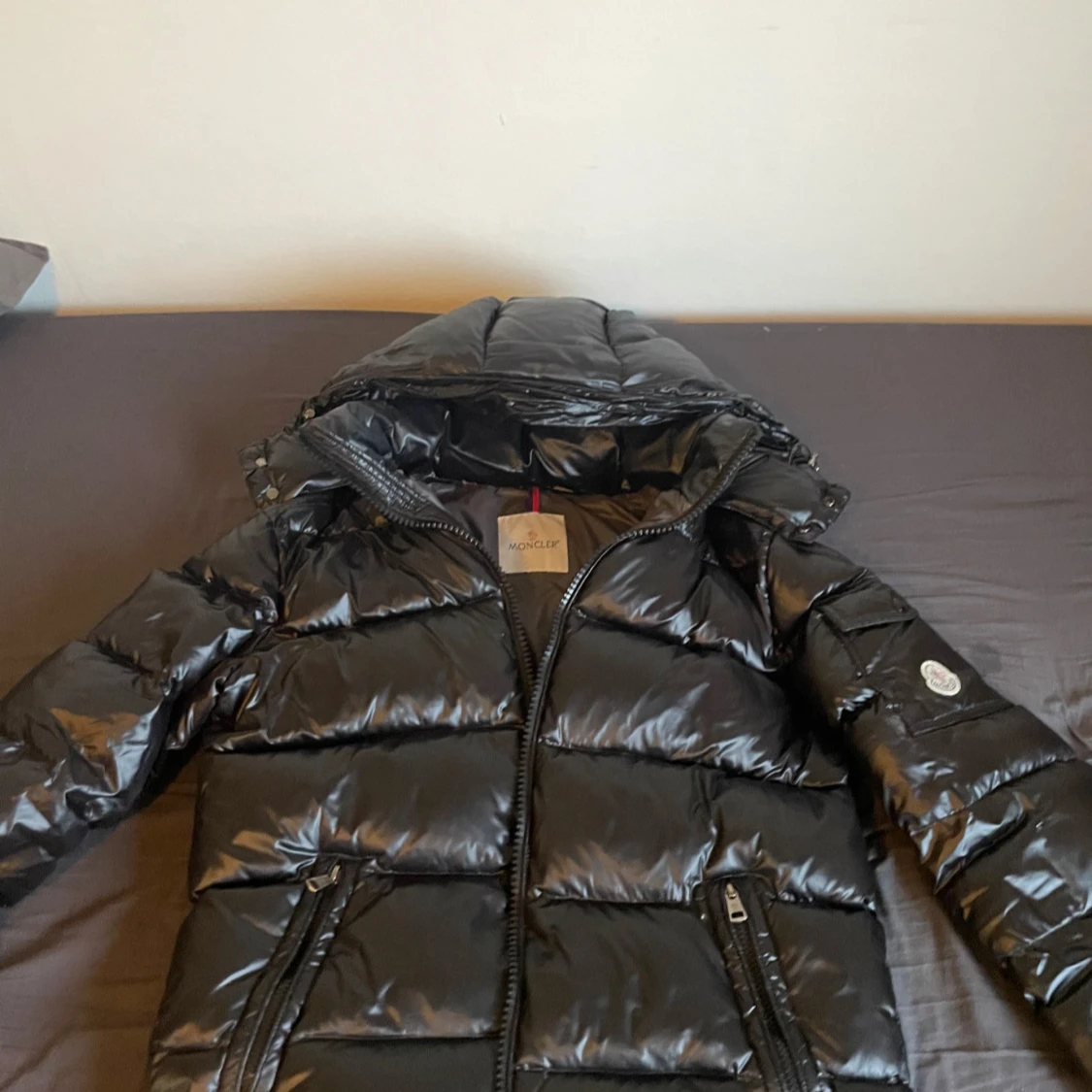 Svart pufferjacka från Moncler