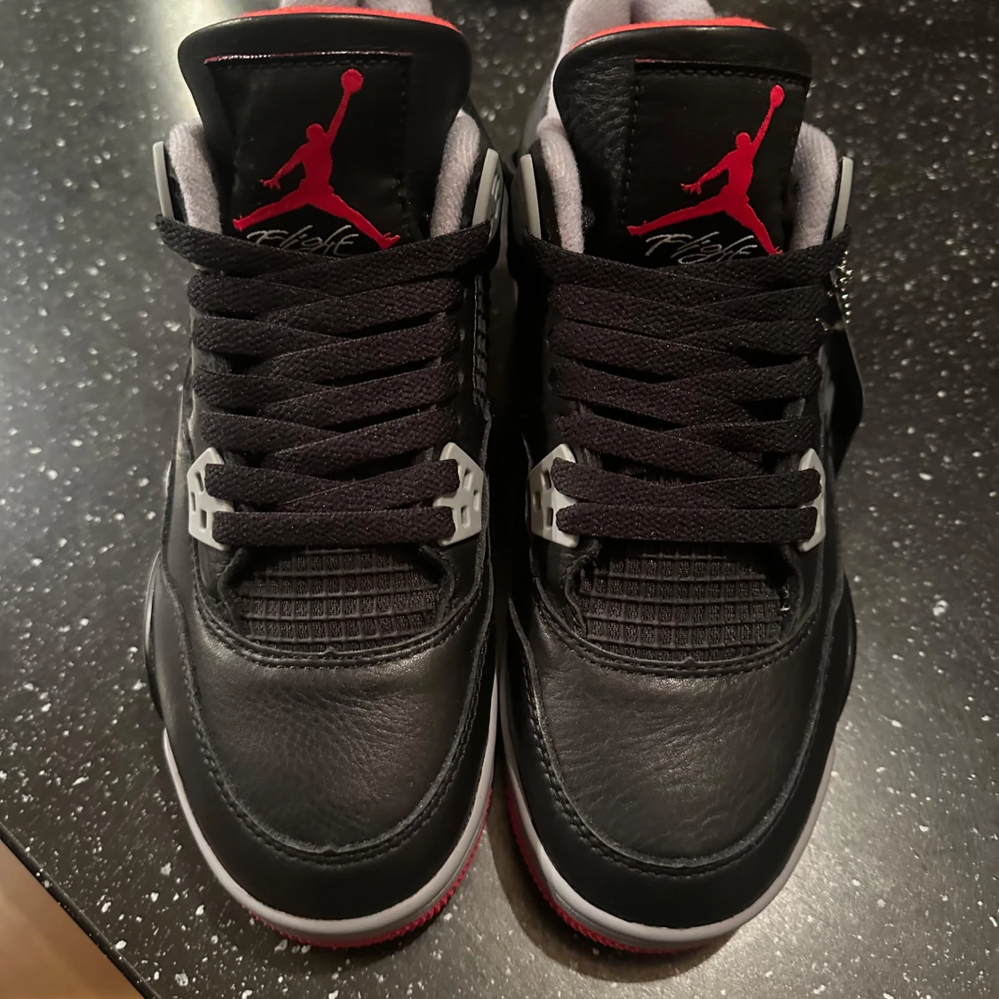 Svarta Nike Air Jordans retro - 1