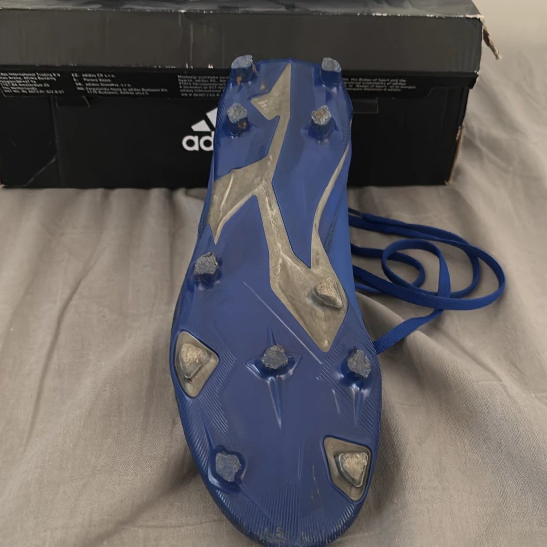 Blå Adidas Predator fotbollsskor - 2