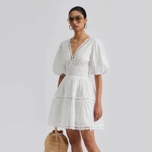 By malina Elvira mini dress - By malina Elvira klänning i storlek XS, aldrig använd. Ordinarie pris 2 400kr. Dm för fler bilder 🌸 