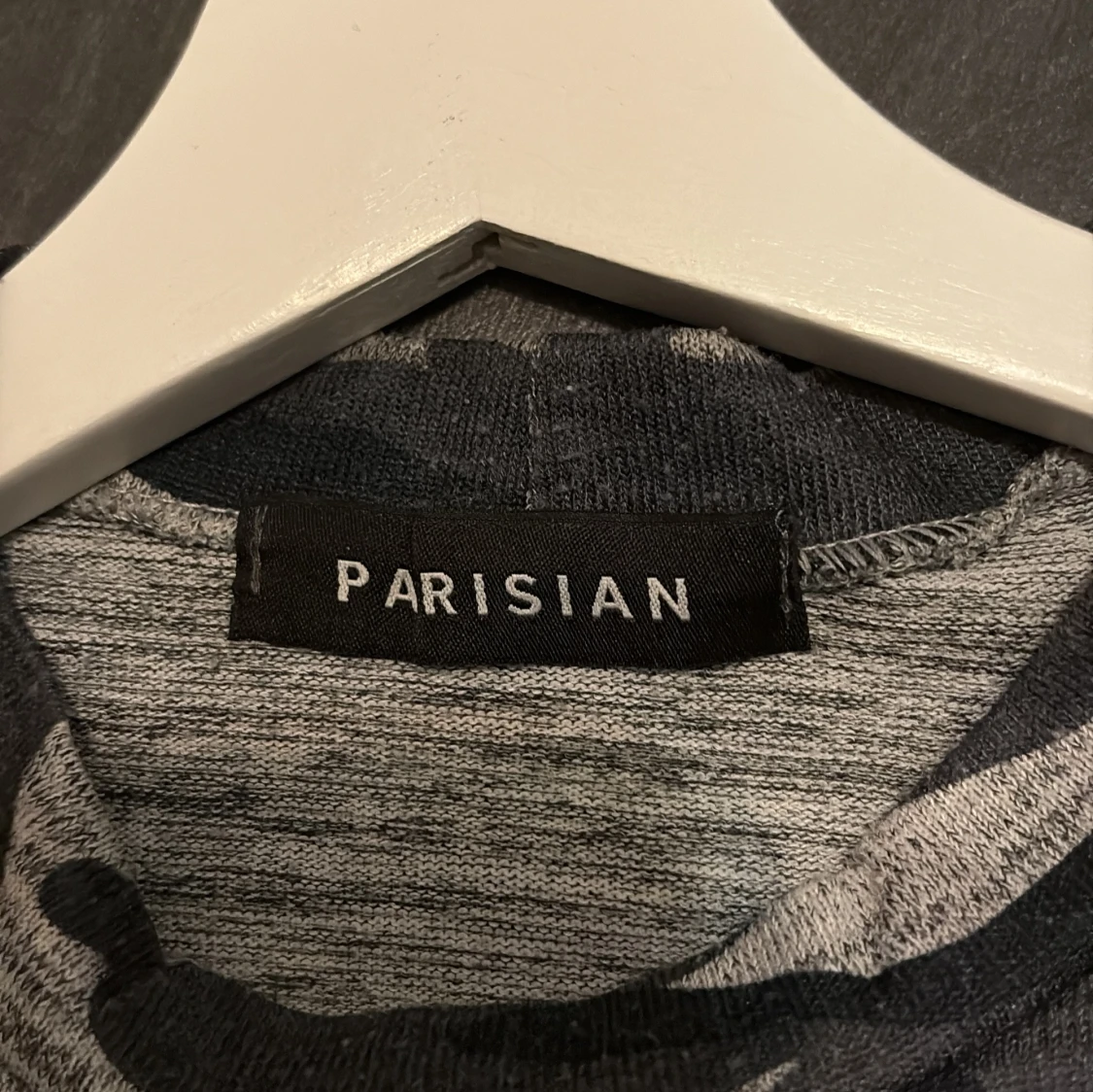 Camo-mönstrad långärmad tröja från Parisian - 2