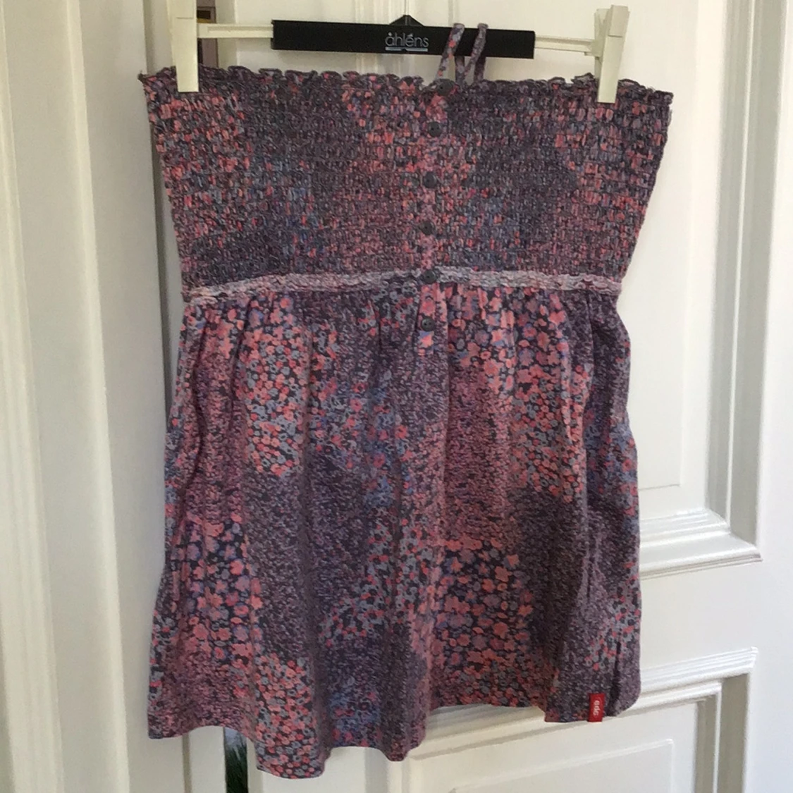 Blommig topp från  EDC