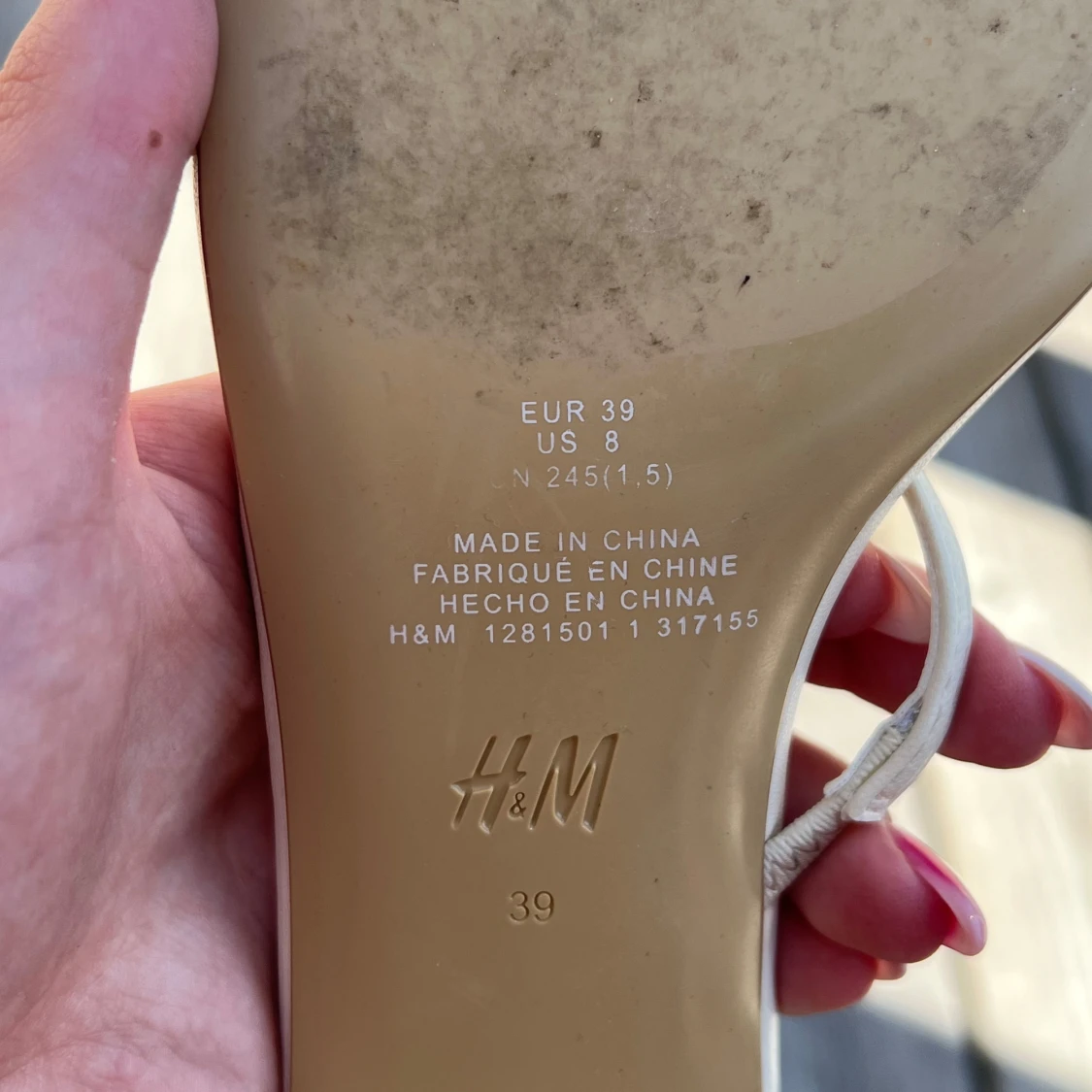 Krämvita sandaler från H&M - 4