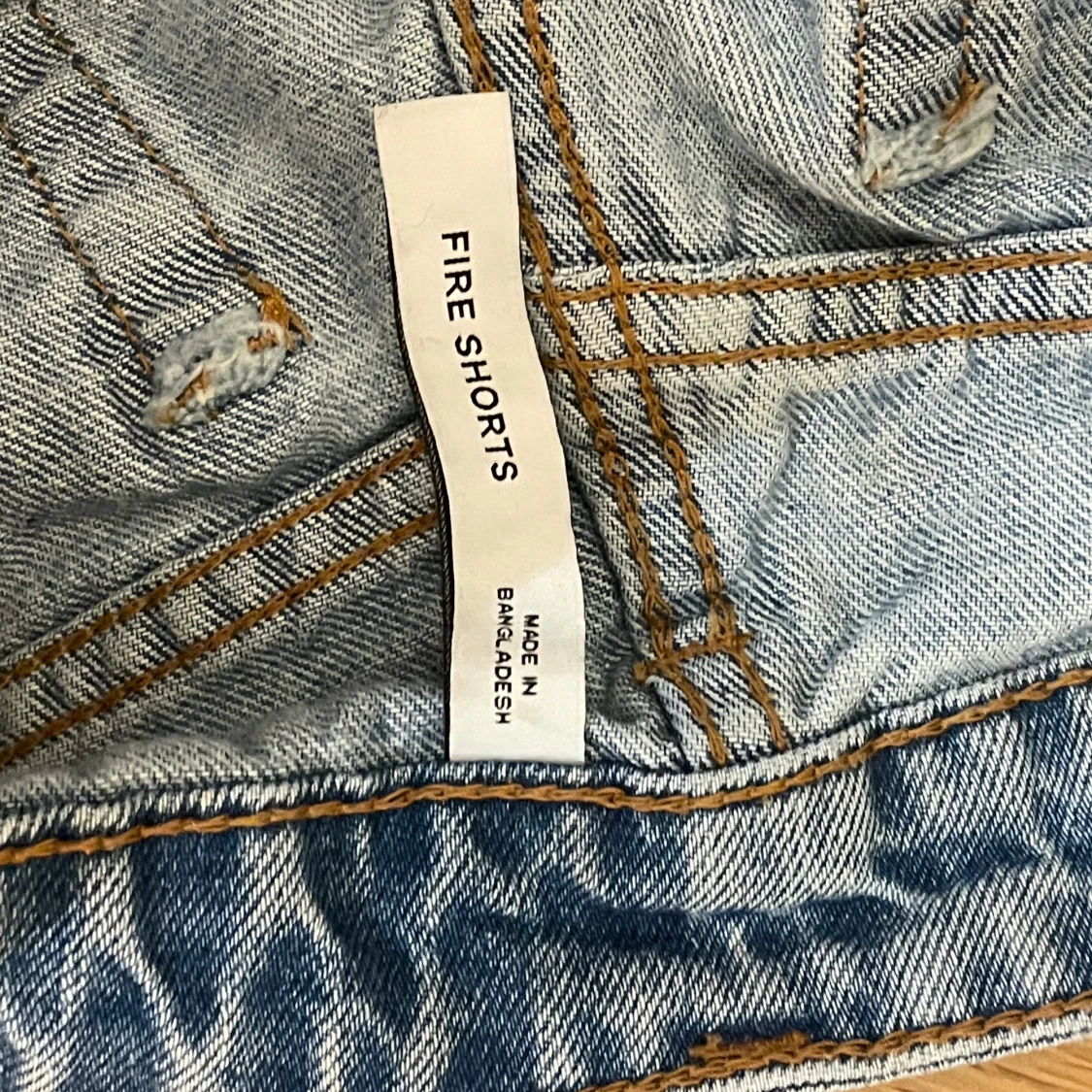 Lågmidjade jeansshorts - 2