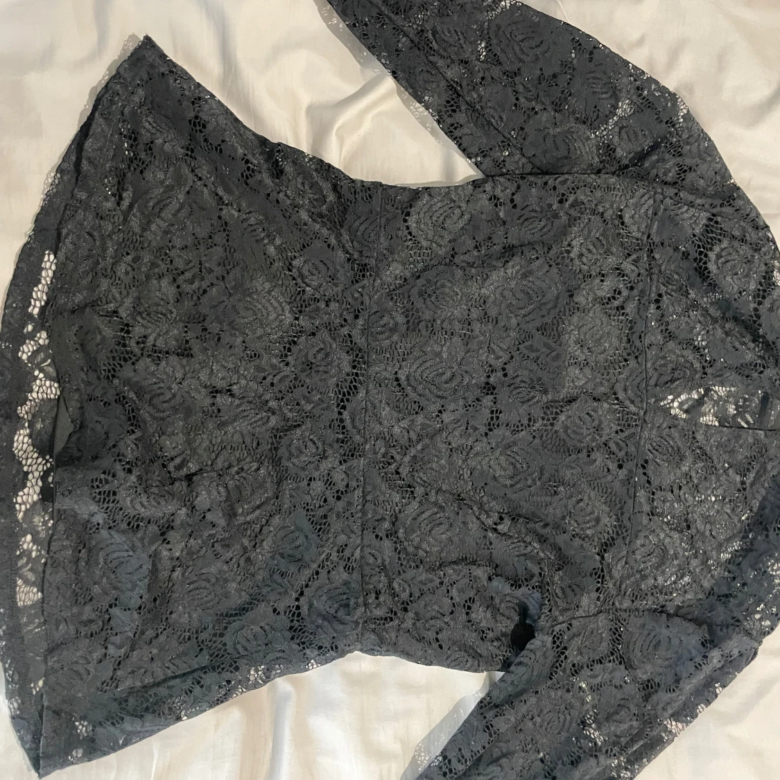 Svart blus med lång ärm - 2