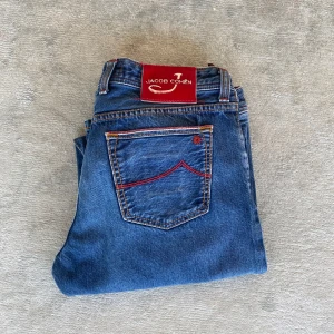 Jacob Cohen limited edition jeans 620 - Skick: Bra  Märke: Jacob Cohen   Storlek: W34 men passar även mindre   Färg: Blå  ✅Tar även byten på allt 