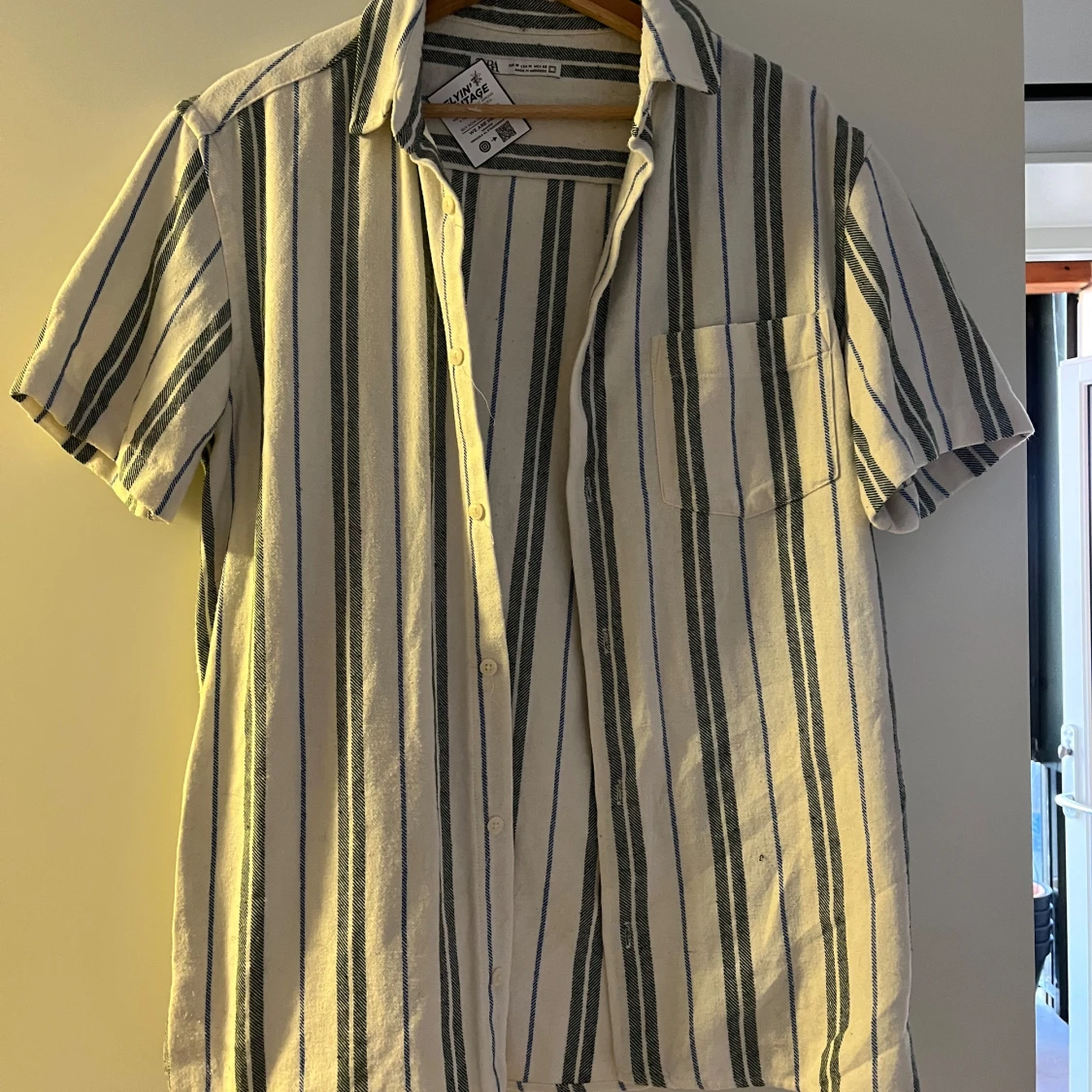 Randig kortärmad skjorta från Zara