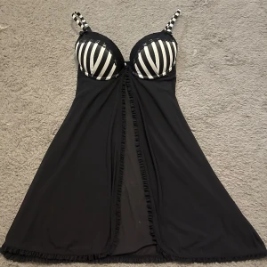 Korsett - Oanvänd. Passar C kupa