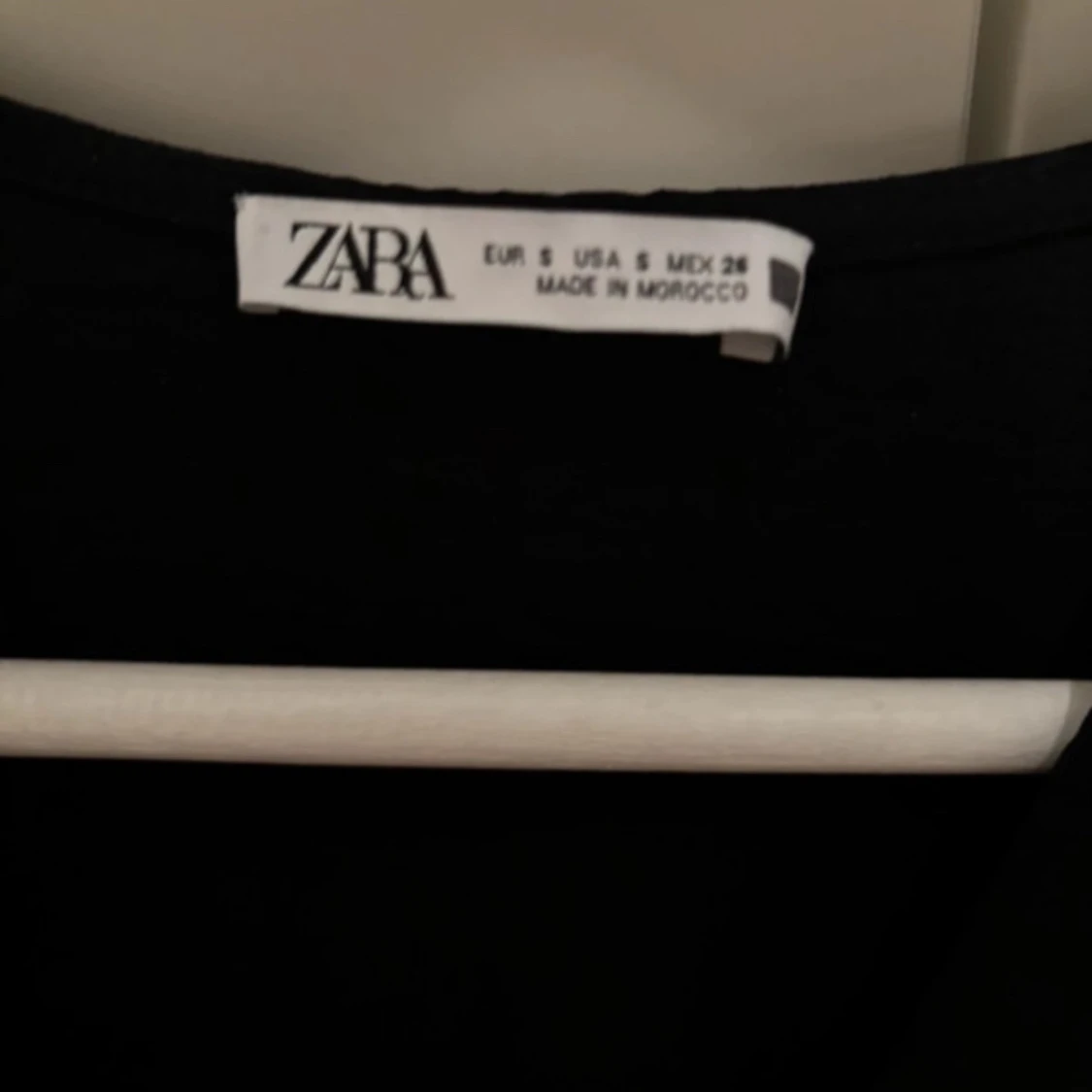 Svart omlott blus från Zara - 2