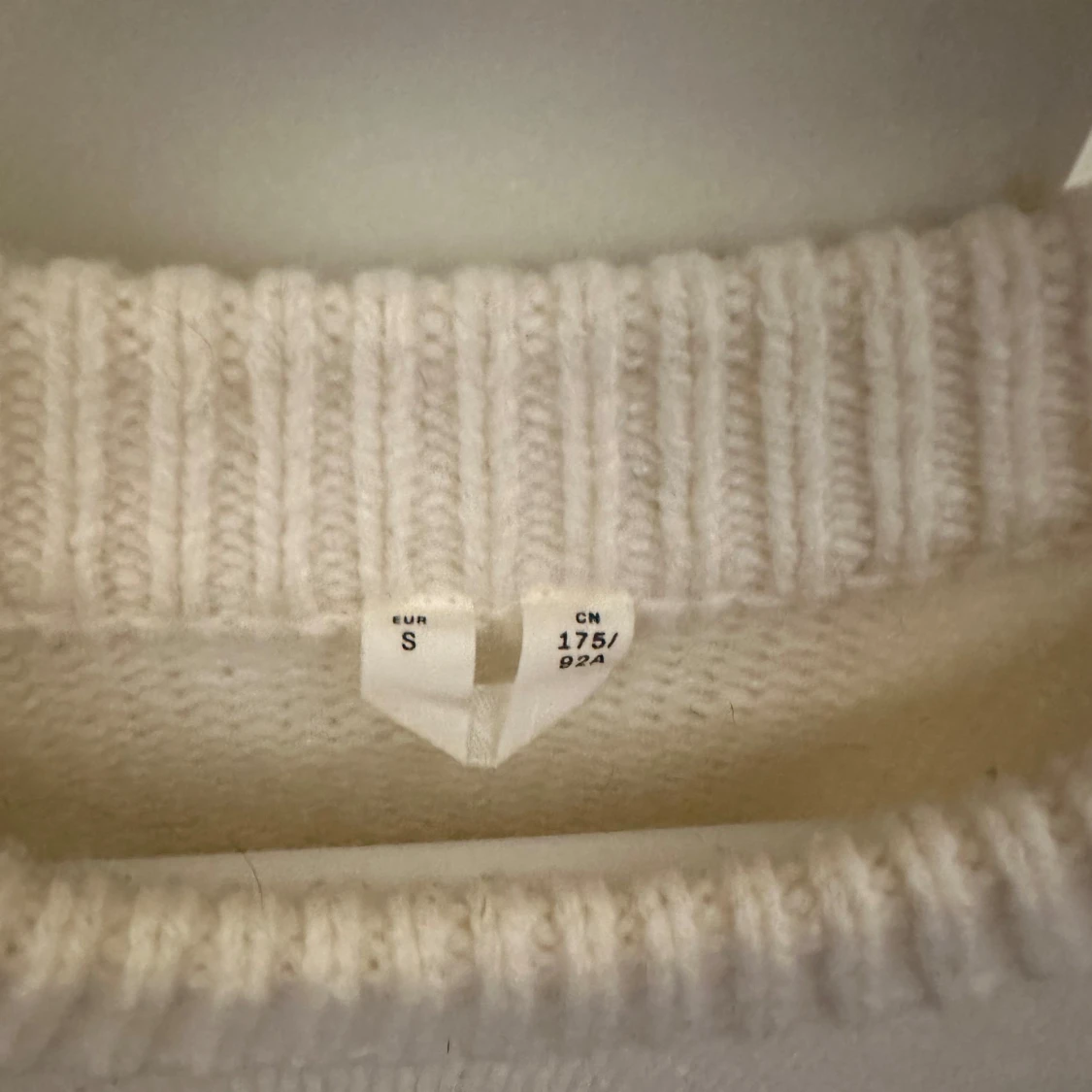 Stickad ulltröja Arket  - 2