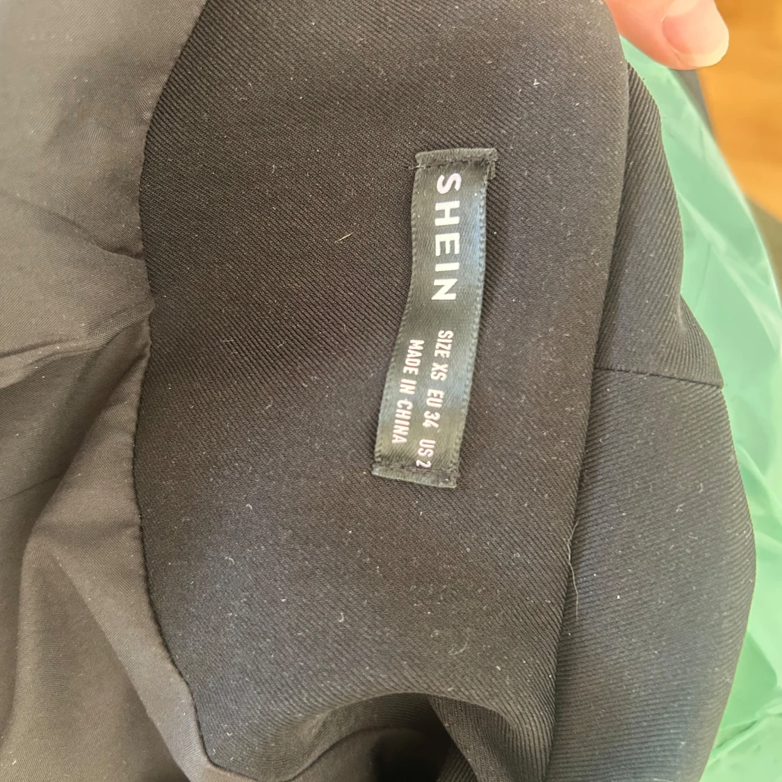 Svart kavaj från SHEIN - 2