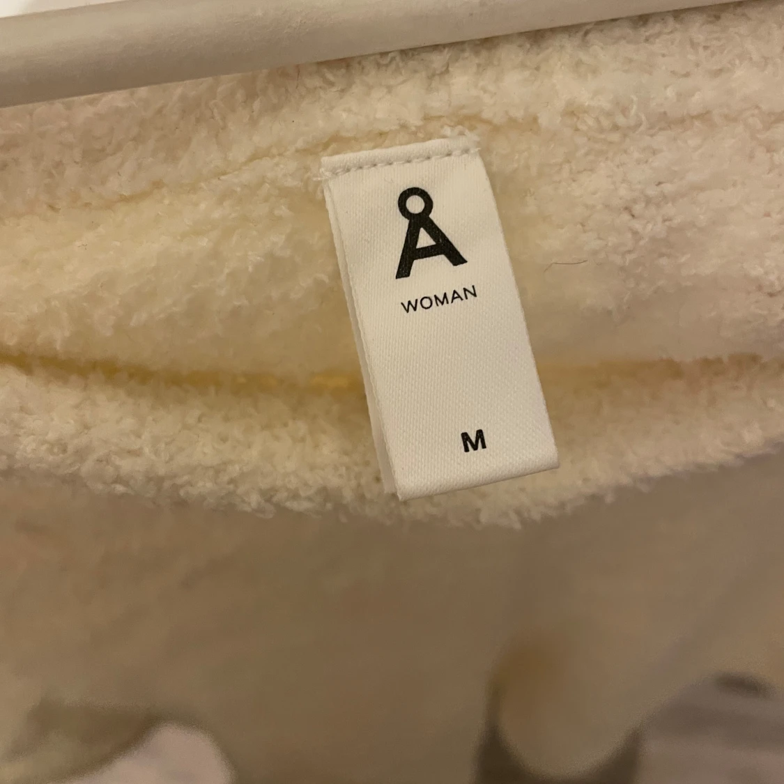 Krämvita mjuka shorts från Åhléns Woman - 2